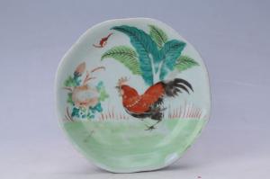 002168釉上彩鸡蕉纹花口盘