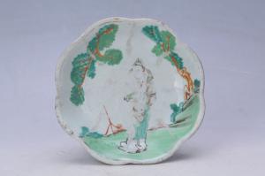 002178粉彩人物纹花口盘