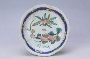 002180粉彩花果纹花口盘
