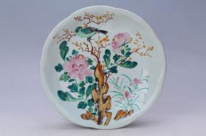 002185“吴炳顺”款釉上彩花鸟纹盘