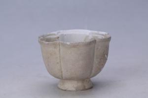 002007青白釉花口杯