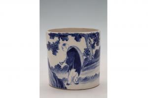 002200青花人物纹直腹笔筒“中华三年”款