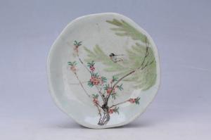 002208釉上彩花鸟纹花口盘