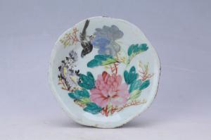 002217“季记”款釉上彩花鸟纹花口盘