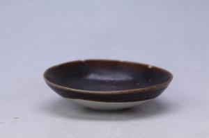 002428酱釉盏
