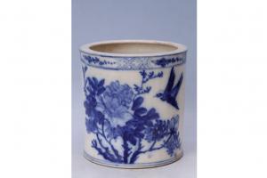 002235蓝彩花鸟纹笔筒