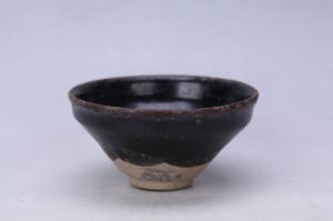 002437黑釉碗