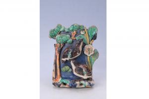 002246石湾窑彩釉贴塑花鸟壁瓶