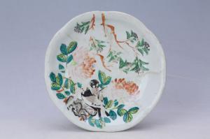 002269釉上彩花鸟纹花口盘