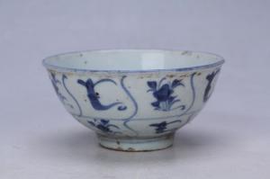 002491青花花卉纹碗