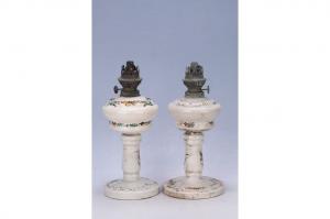 002724五彩花蝶纹煤油灯