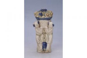 002735“枫溪吴荣兴造”款彩塑双童献瑞壁瓶