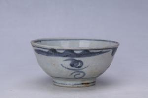 002562青花花卉纹碗