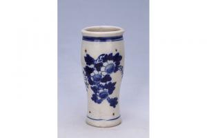 002771“千子万孙”青花花卉纹筷子筒