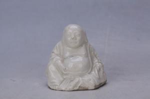 002656白釉弥勒佛坐像