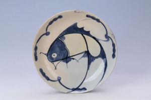 002912“正和”款蓝彩鱼纹盘