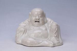 002667白釉弥勒佛坐像