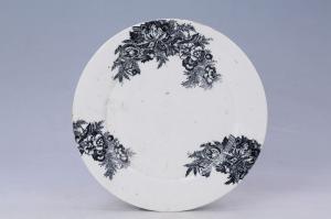 002917“如合”款白釉墨印花卉纹盘