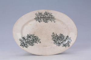 002923“昌盛出品”款白釉墨印花卉纹椭圆盘