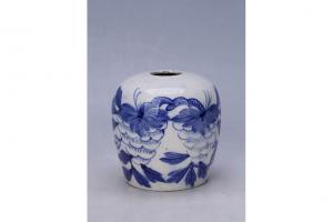 002686蓝彩葡萄纹敛口罐