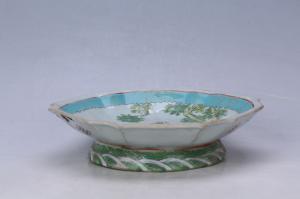 002988粉彩人物纹高足盘