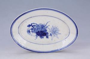 002894“任合出品”款蓝彩花卉纹椭圆盘