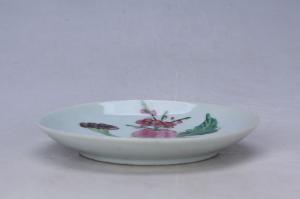 002996五彩博古纹盘