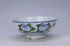 003130蓝绿彩花卉纹碗