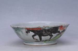 003038“海成督造”“海成设色”款釉上彩柳马纹花口碗