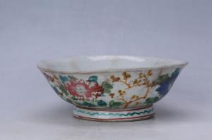 003042大窑五彩“万紫千红”花卉纹花口碗