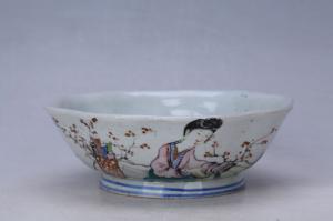 003047“影月通天溢南作”款五彩女子采花图花口碗
