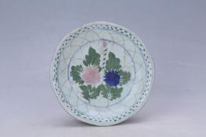 003149“玉和”款青花红绿彩花卉纹花口盘