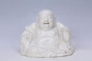 003243白釉弥勒佛坐像