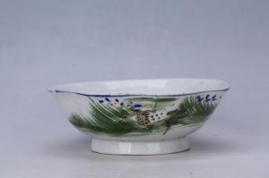 003090“三玉”款青花红绿彩水草纹花口碗