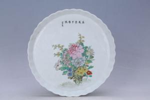 003530“沙坪联兴工厂”“益盛置于高陂卅五夏”款五彩花卉纹茶盘