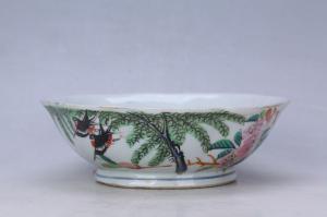 002954“联益”款釉上彩“受禄于天”花鸟纹花口碗